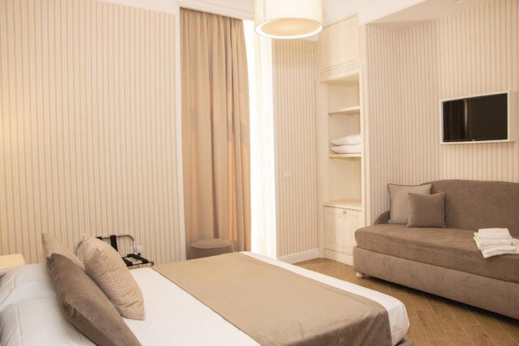 Florita Napoli Hotell Exteriör bild