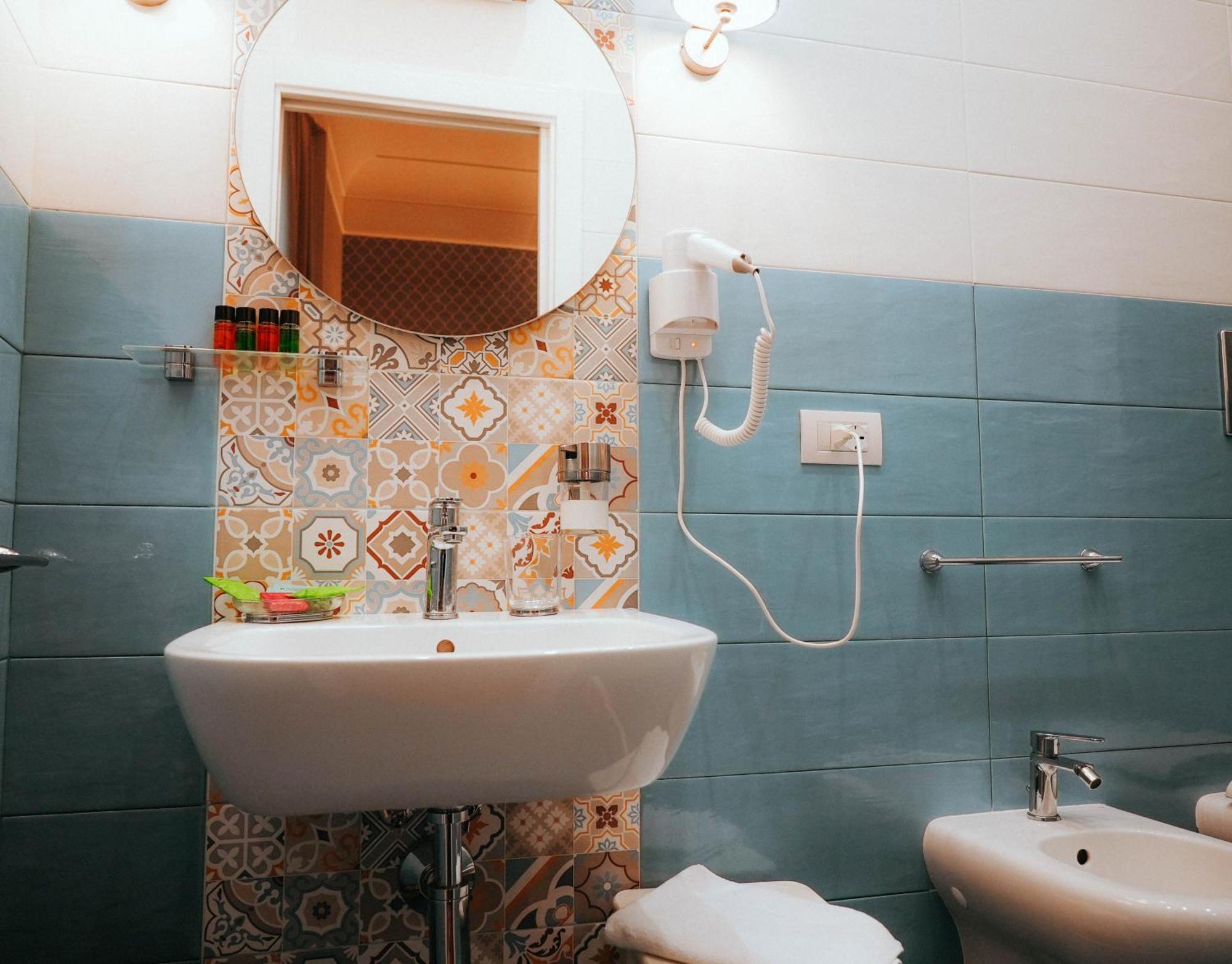 Florita Napoli Hotell Exteriör bild