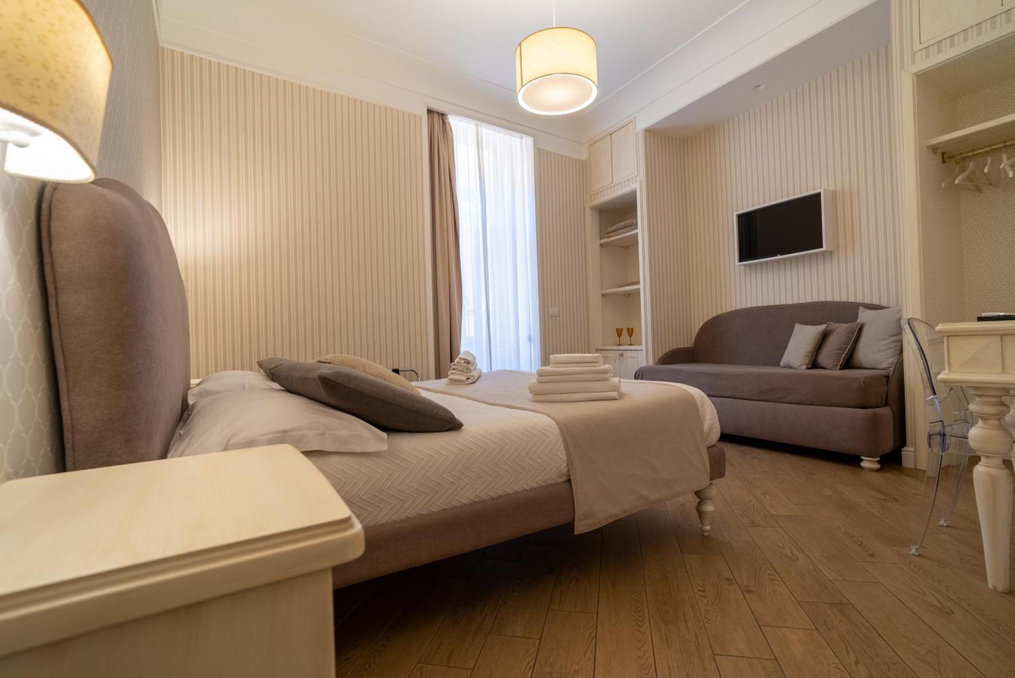 Florita Napoli Hotell Exteriör bild
