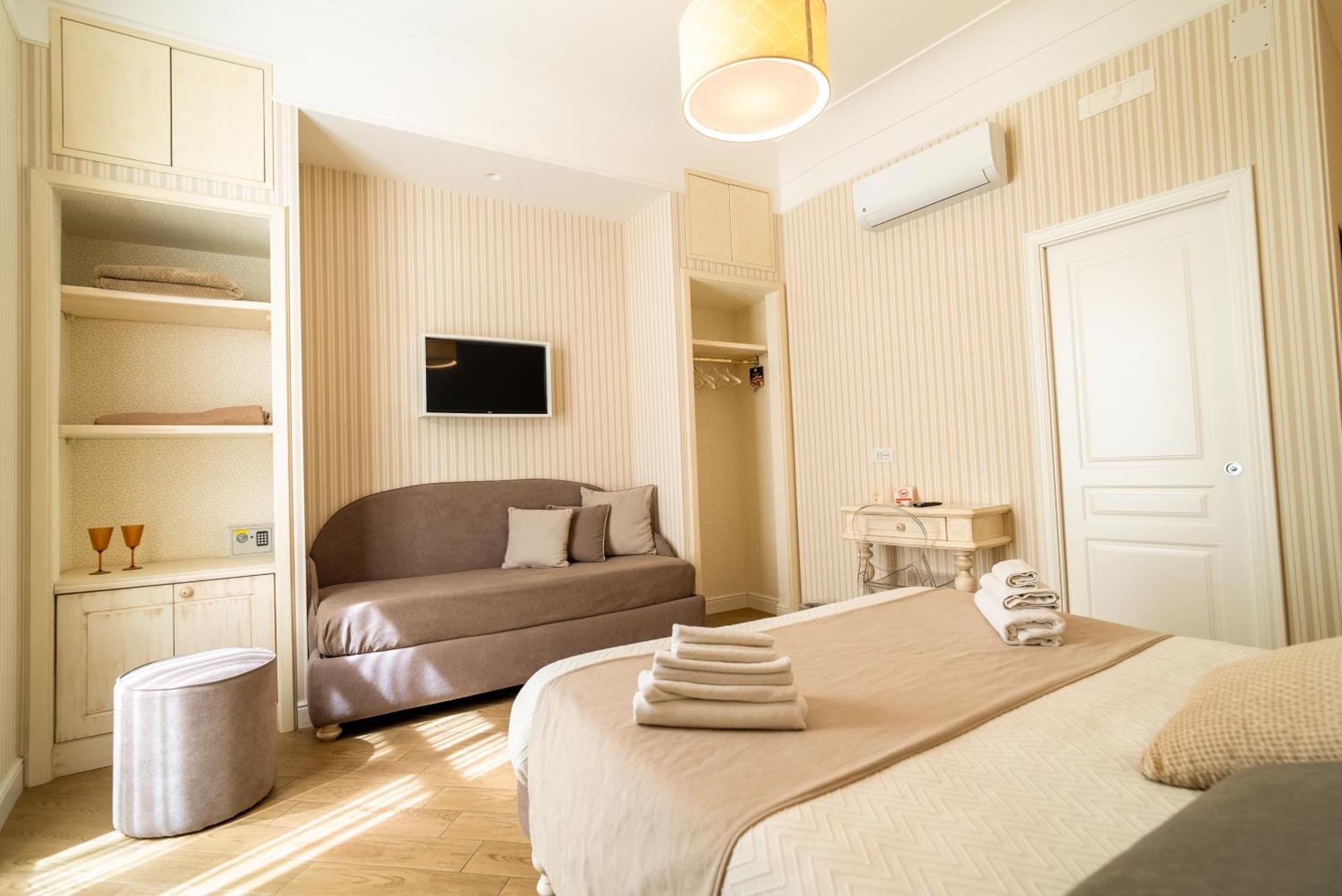 Florita Napoli Hotell Exteriör bild