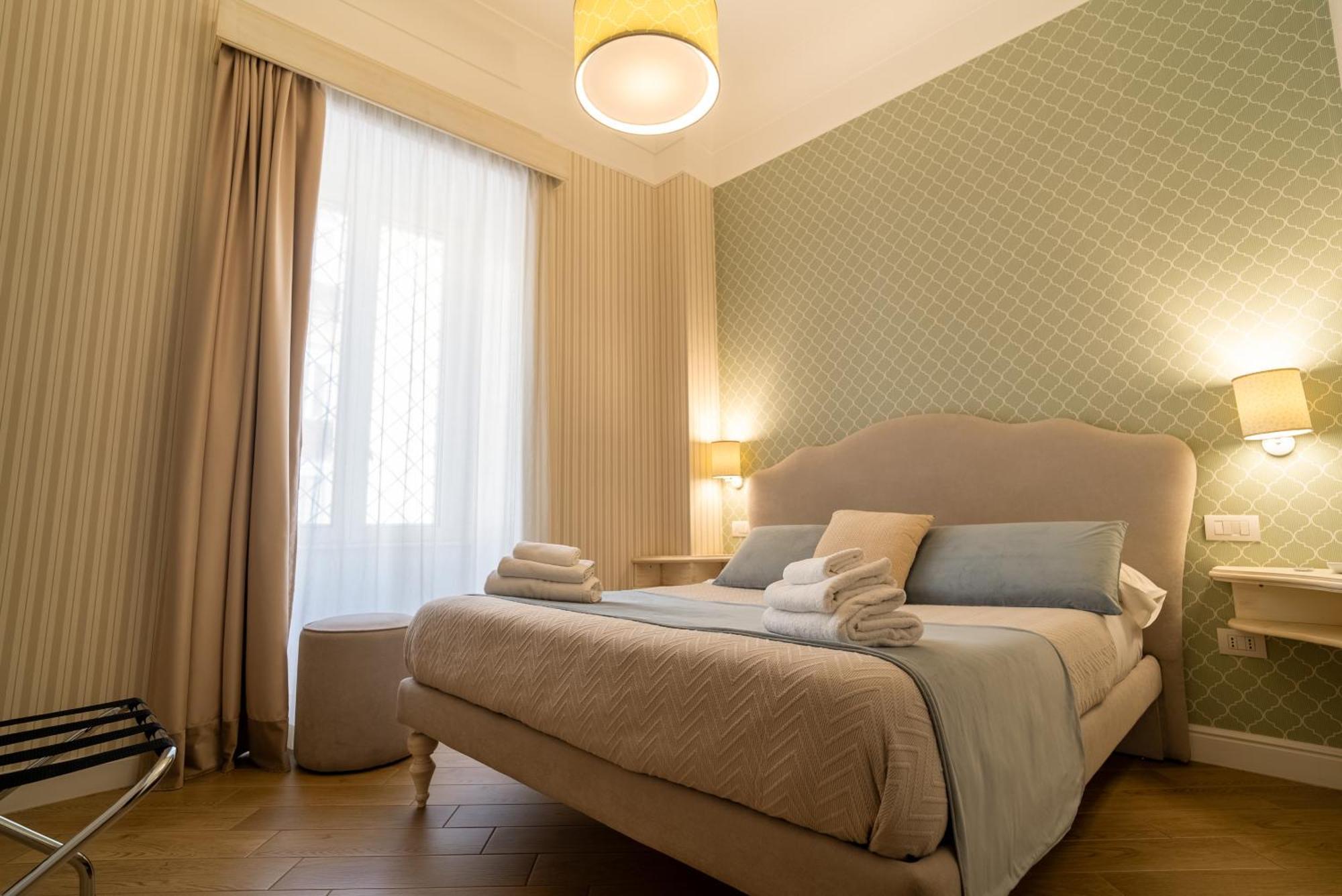 Florita Napoli Hotell Exteriör bild