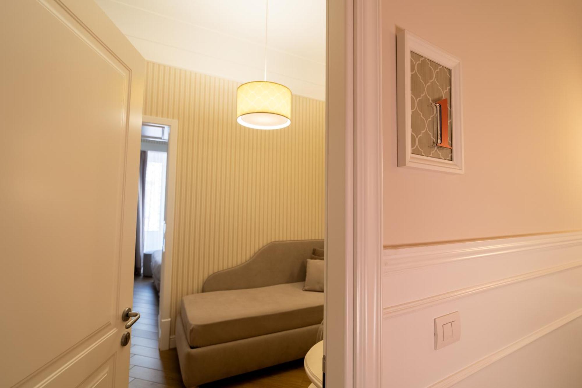Florita Napoli Hotell Exteriör bild